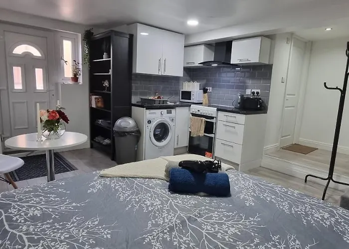 Charming, Cosy Hideaway With Free Wifi, Parking Appartement